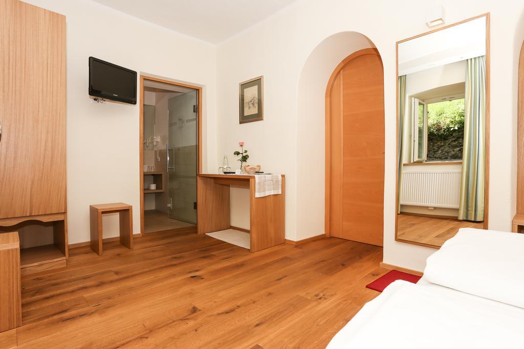 Hotel Ansitz Gamp Chiusa Room photo